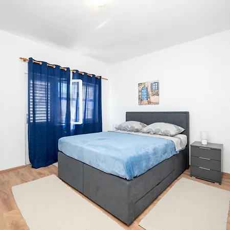 Appartement With Parking Space Biograd Na Moru, Biograd - 22475 *