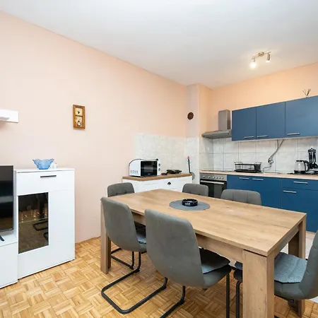 With Parking Space Biograd Na Moru, Biograd - 22475 Appartement *
